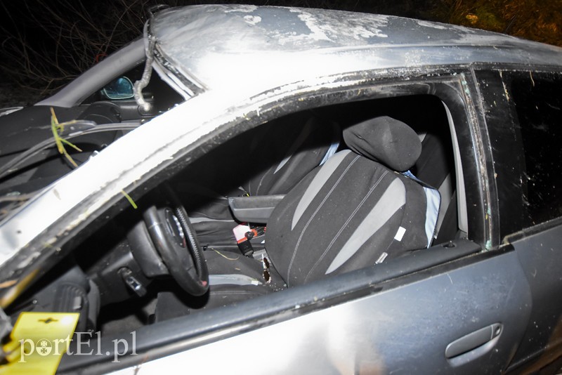 Dachowanie na Radomskiej, kierowca uciekł zdjęcie nr 194118