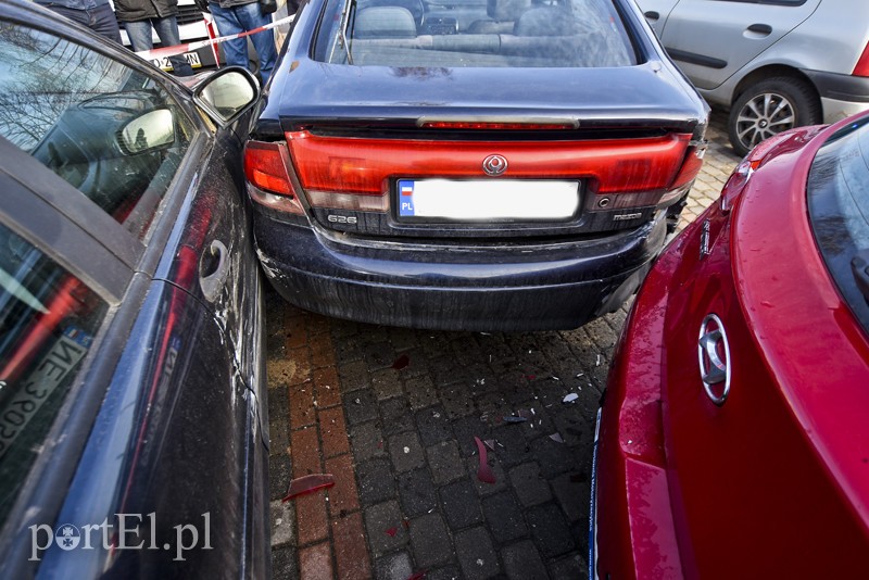 Karambol na parkingu przy ul. Teatralnej zdjęcie nr 194207