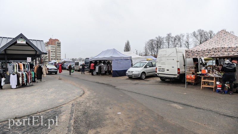 Targowisko przy ul. Dąbka zdjęcie nr 194802