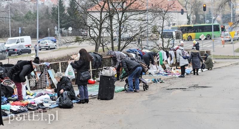 Targowisko przy ul. Dąbka zdjęcie nr 194809