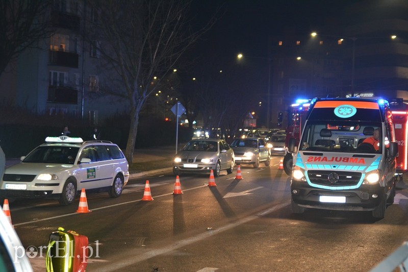 Pijany 19-latek szalał autem na ul. Dąbka. Oto skutek zdjęcie nr 194938