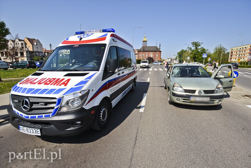Elbląg Potrącenie kobiety na przejściu dla pieszych