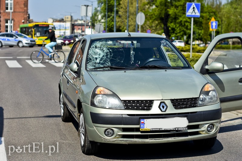 Potrącenie kobiety na przejściu dla pieszych zdjęcie nr 200085
