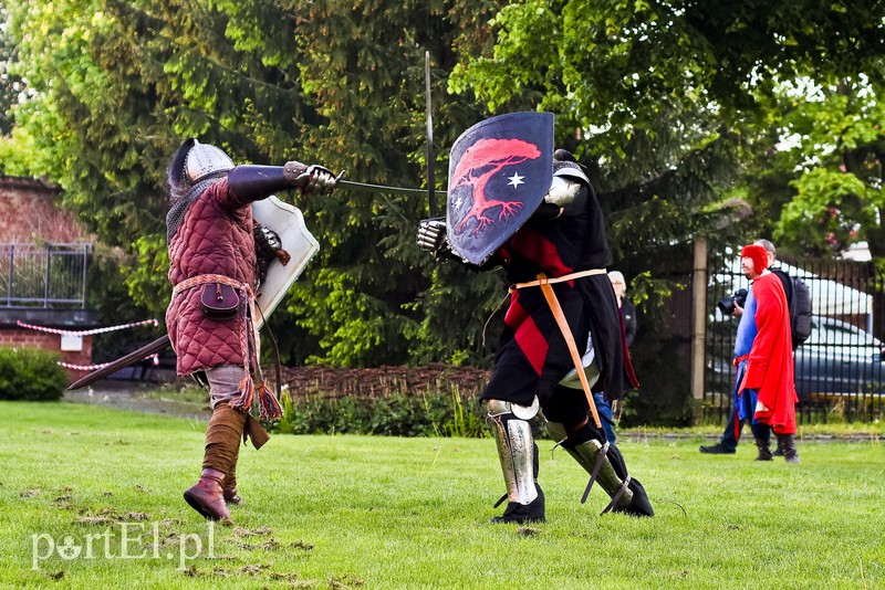 Wieczorne gry, pokazy i wystawy zdjęcie nr 201057