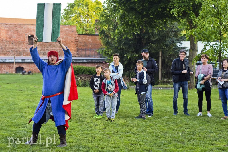 Wieczorne gry, pokazy i wystawy zdjęcie nr 201055