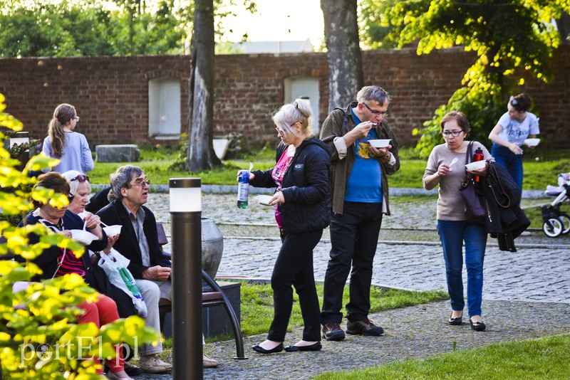 Wieczorne gry, pokazy i wystawy zdjęcie nr 201050