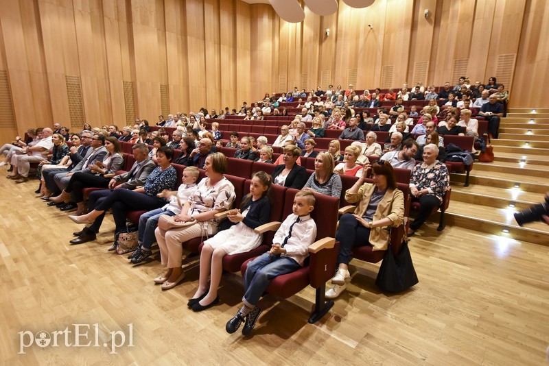 Tangiem podziękowali za wychowawczy trud zdjęcie nr 201416