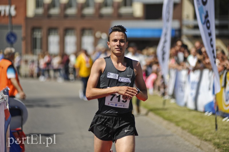 Elblążanin drugi w Biegu Piekarczyka zdjęcie nr 202242