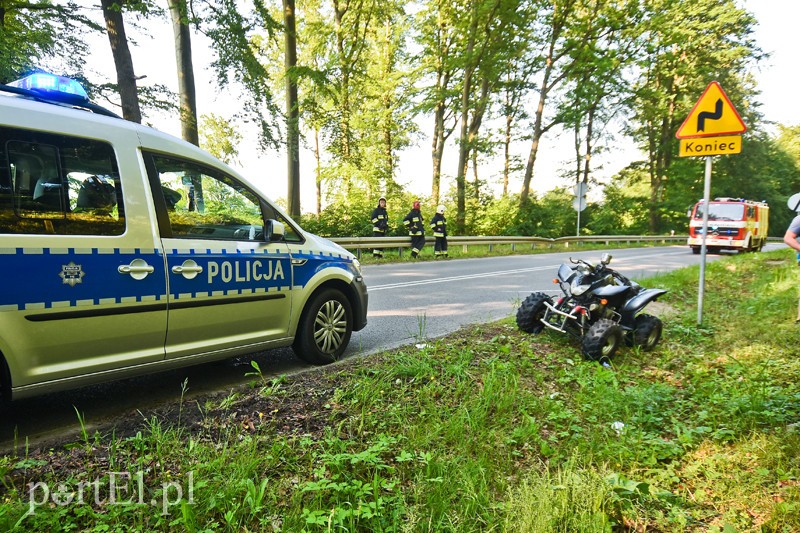 Wypadek quada na drodze do Kadyn, kierowca był pijany zdjęcie nr 202392