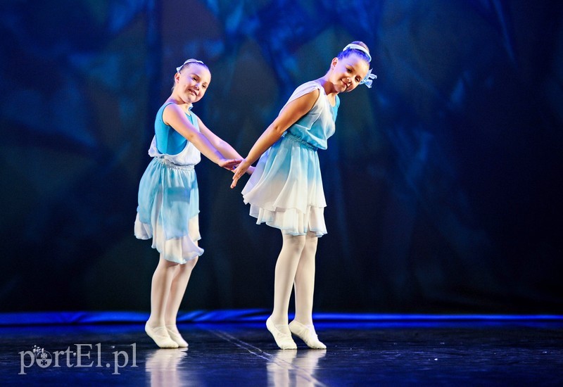 Oni po prostu bawią się tańcem zdjęcie nr 203514