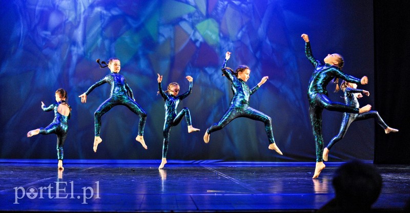 Oni po prostu bawią się tańcem zdjęcie nr 203551