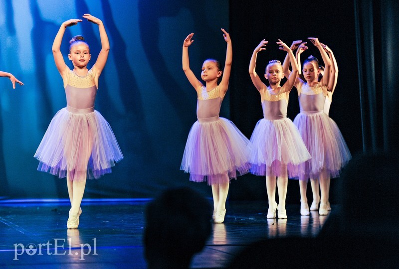 Oni po prostu bawią się tańcem zdjęcie nr 203561