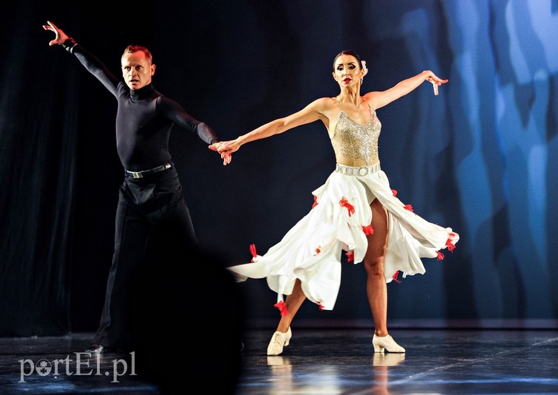 Oni po prostu bawią się tańcem zdjęcie nr 203513