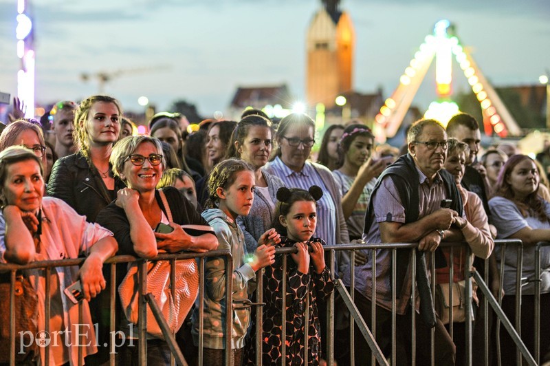 Kolorowo i koncertowo – tak zaczęło się święto miasta zdjęcie nr 203947
