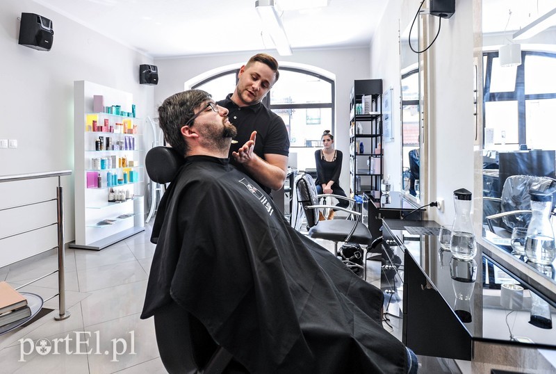 Jedna fryzura, trzy stylizacje zdjęcie nr 204170