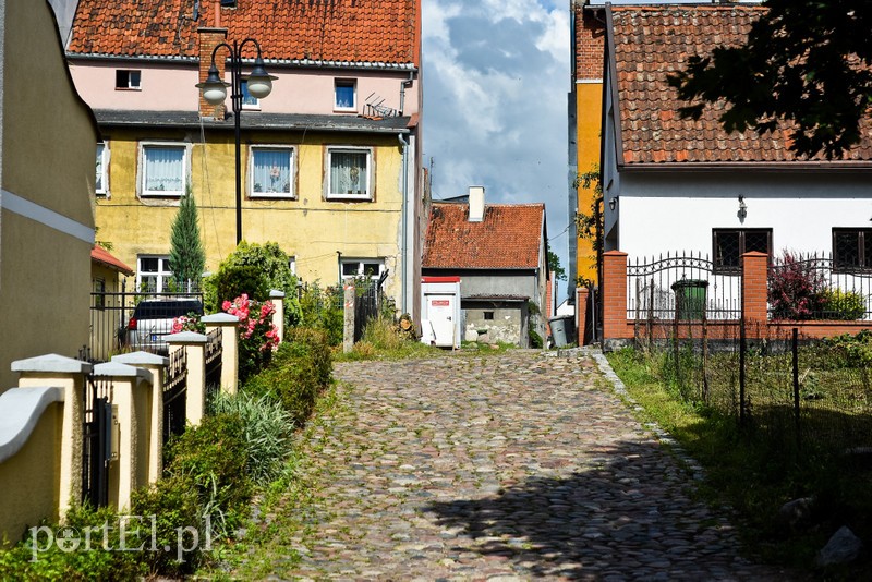 Nad jezioro, na cmentarz i na lody  (Cudze chwalicie, swego nie znacie, odcinek 1)  zdjęcie nr 204442