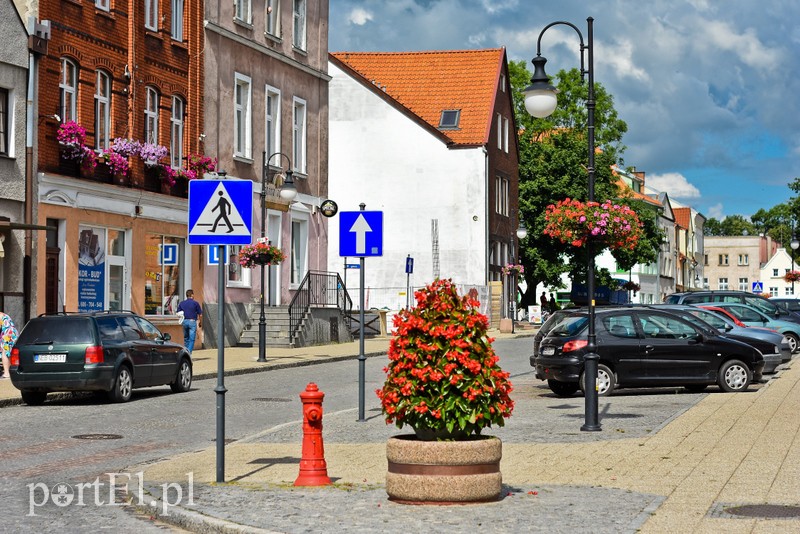 Nad jezioro, na cmentarz i na lody  (Cudze chwalicie, swego nie znacie, odcinek 1)  zdjęcie nr 204444