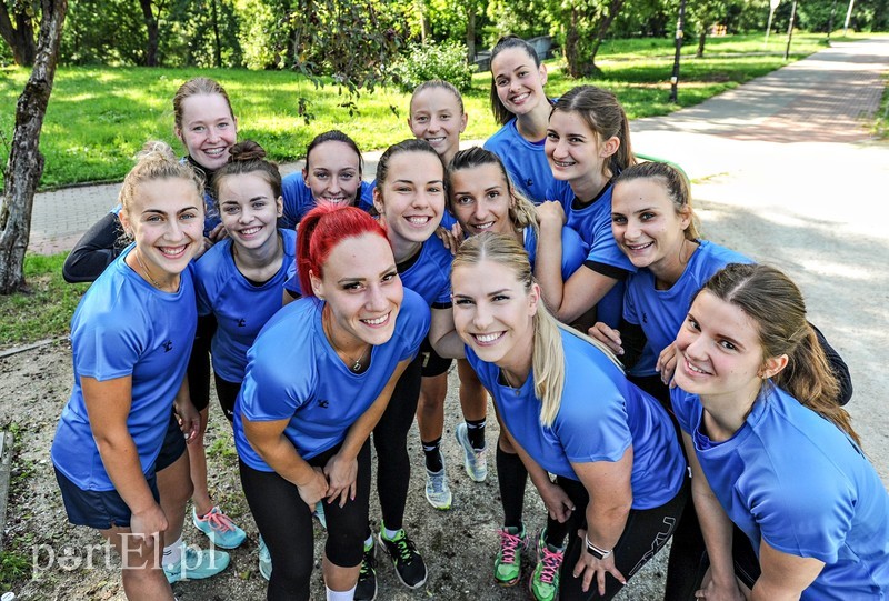 Piłkarki Startu już trenują zdjęcie nr 205213