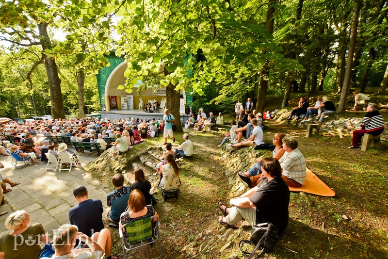 Salon za nami, teraz czas na remont muszli zdjęcie nr 207947