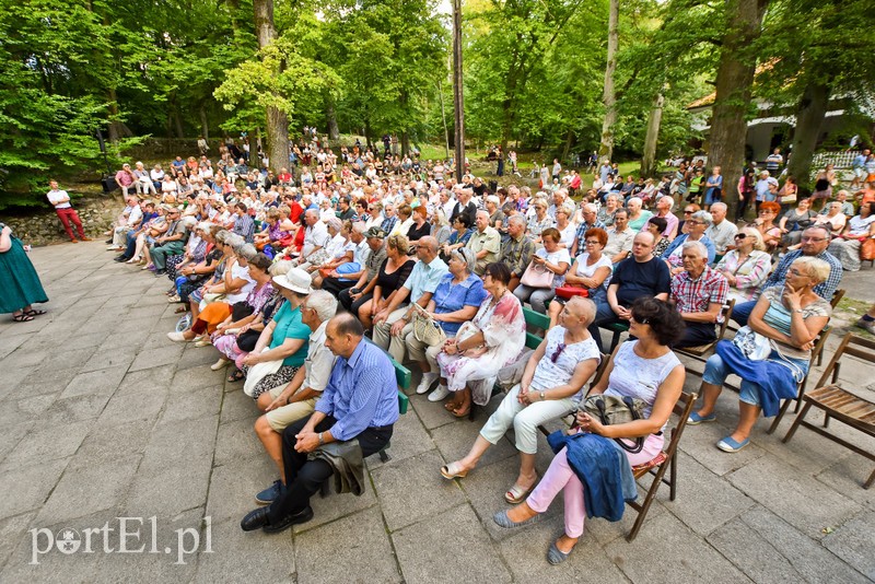 Salon za nami, teraz czas na remont muszli zdjęcie nr 207933