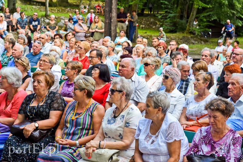 Salon za nami, teraz czas na remont muszli zdjęcie nr 207935