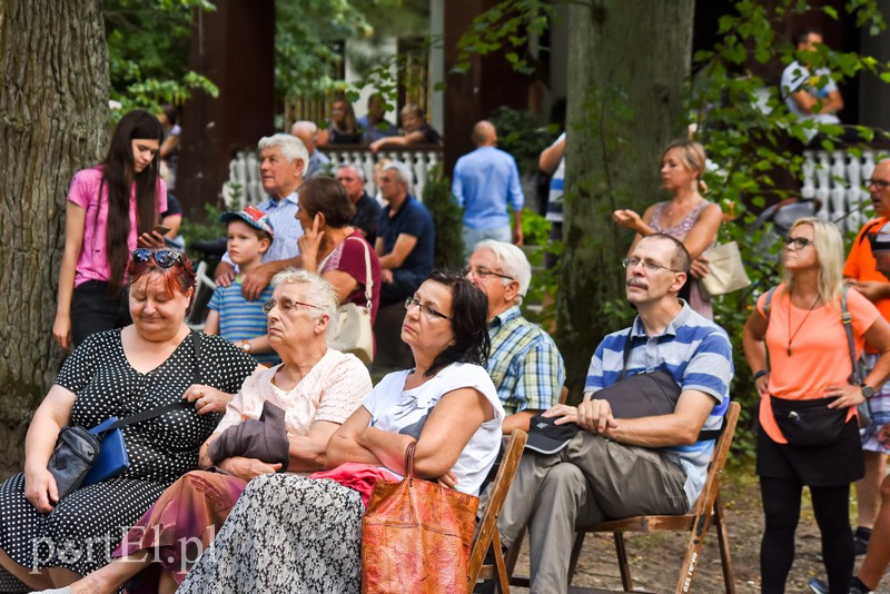 Salon za nami, teraz czas na remont muszli zdjęcie nr 207931