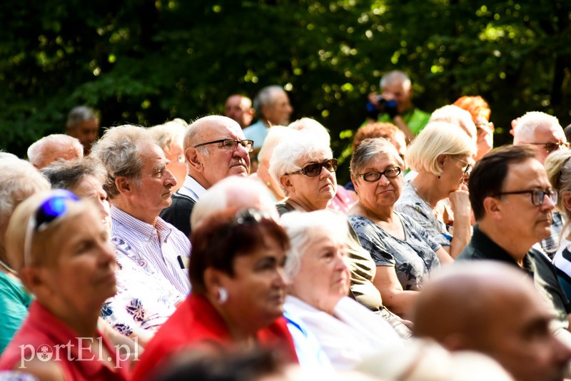 Salon za nami, teraz czas na remont muszli zdjęcie nr 207941