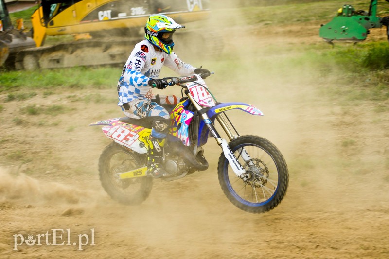 Elbląg Wielkie ścigania na torze w Ogrodnikach