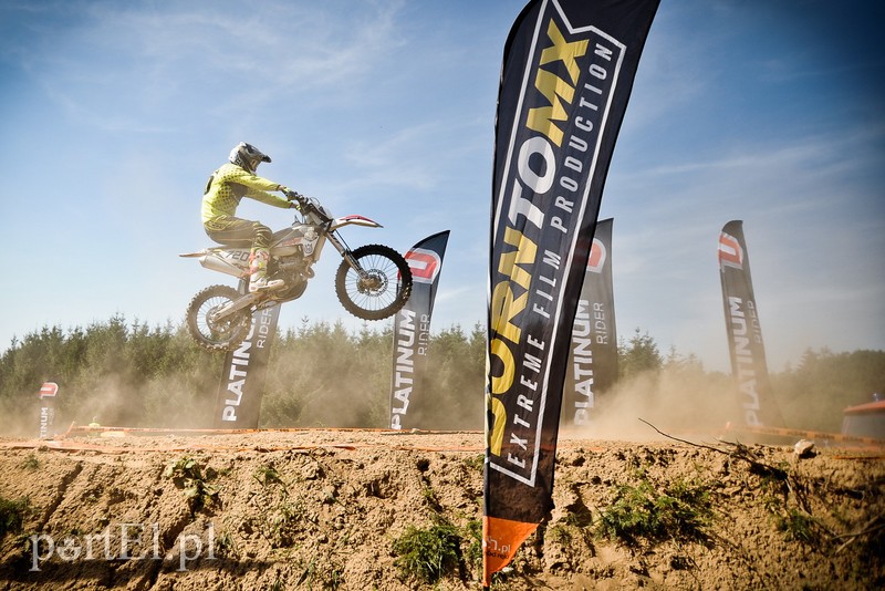 Najlepsi zawodnicy jeżdżą pod Elblągiem zdjęcie nr 208848