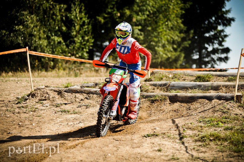 Najlepsi zawodnicy jeżdżą pod Elblągiem zdjęcie nr 208768