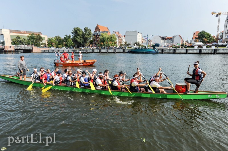 Smocze łodzie rządziły na rzece zdjęcie nr 209414