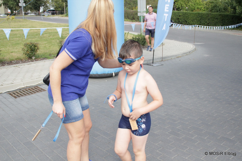 Pływali i biegali w pierwszym elbląskim Aquathlonie zdjęcie nr 209461