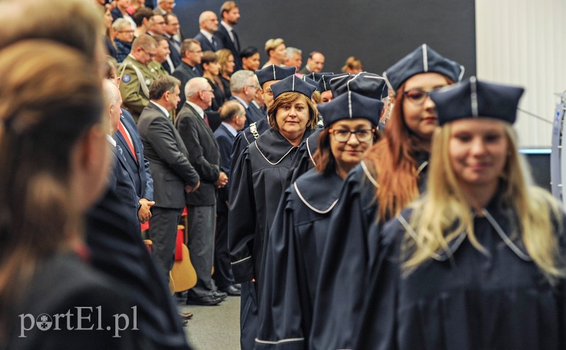 Studenci PWSZ zainaugurowali nowy rok akademicki zdjęcie nr 211365