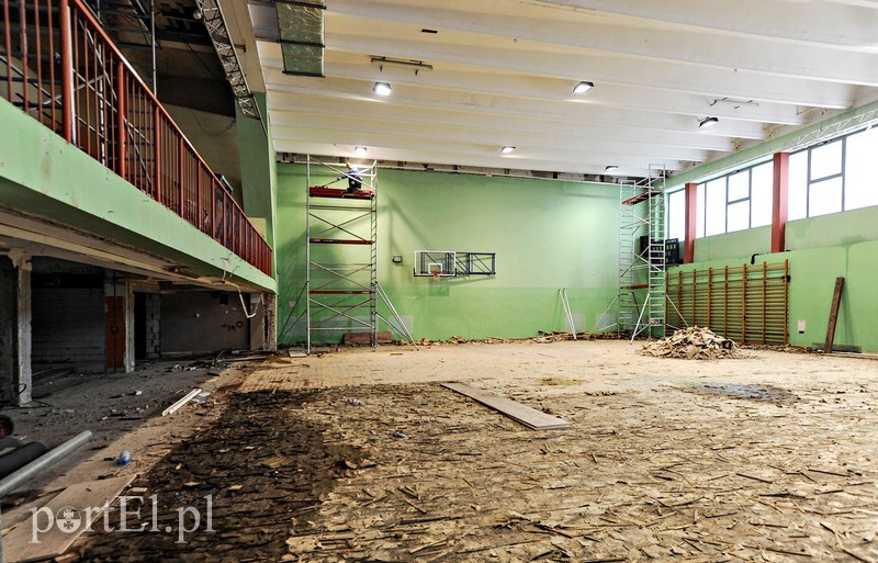 Elbląg Światowid w budowie