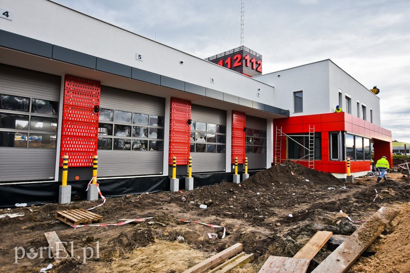 Strażnica rośnie w oczach zdjęcie nr 214095