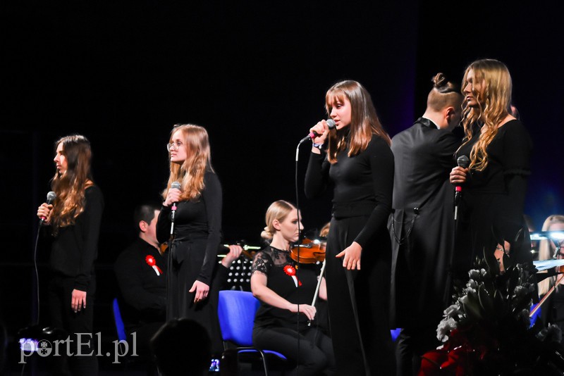 Muzyczna uczta na koniec Święta Niepodległości zdjęcie nr 214699