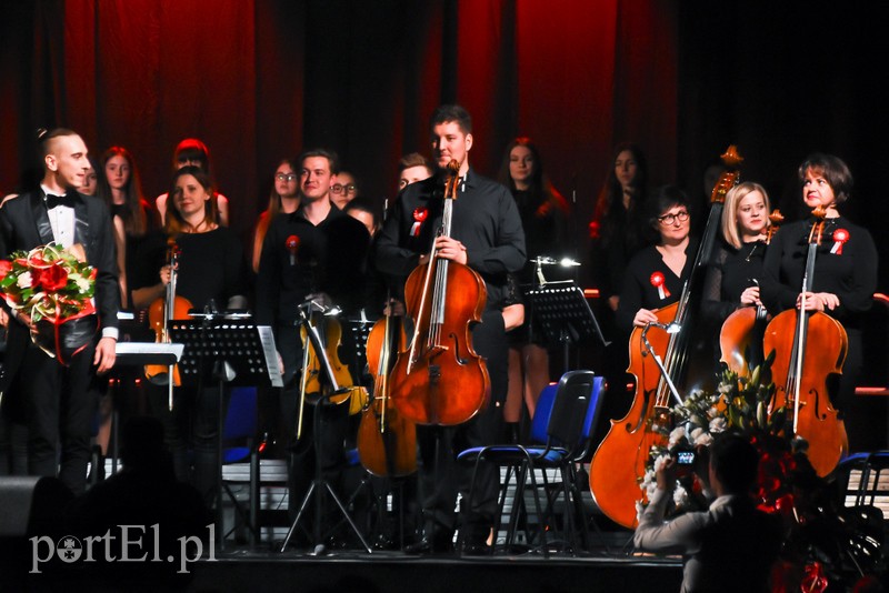 Muzyczna uczta na koniec Święta Niepodległości zdjęcie nr 214692