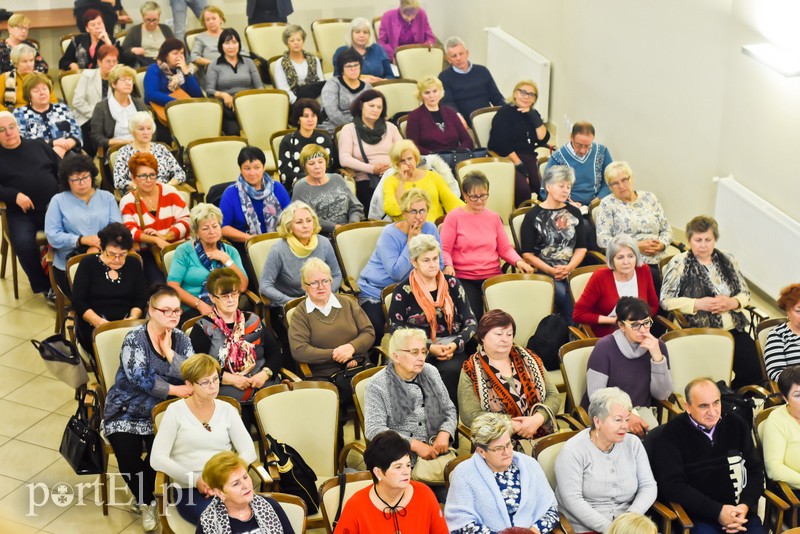 Seniorzy kierują się na zdrowie zdjęcie nr 214868