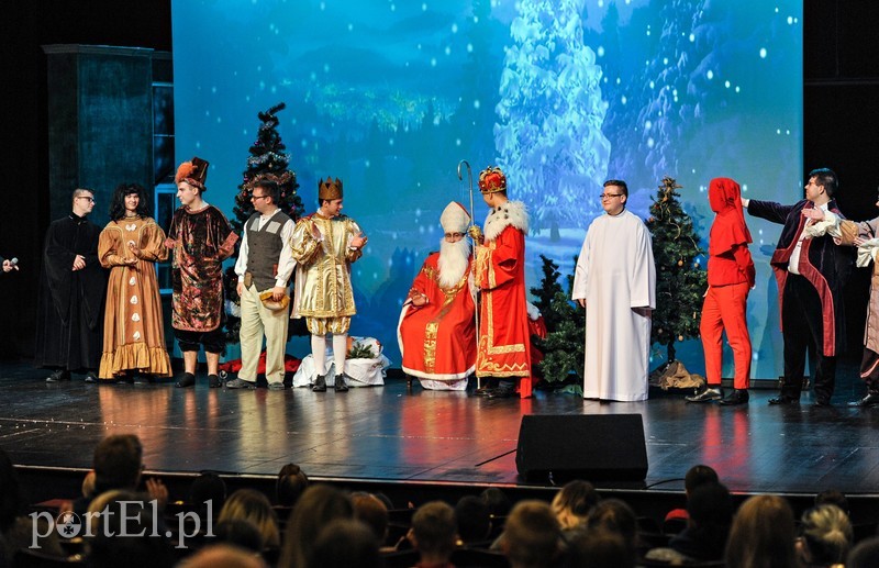  Podarowali dzieciom odrobinę radości zdjęcie nr 216060