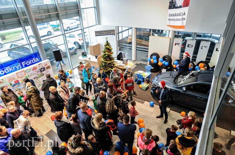 Elbląg Czym podróżuje św. Mikołaj, czyli zabawa w Ford Gołębiewski