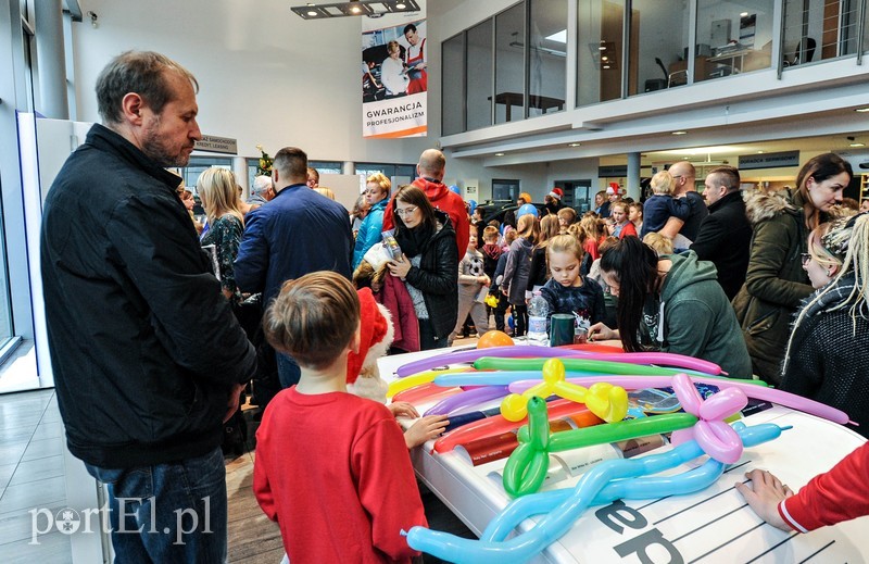 Czym podróżuje św. Mikołaj, czyli zabawa w Ford Gołębiewski zdjęcie nr 216086