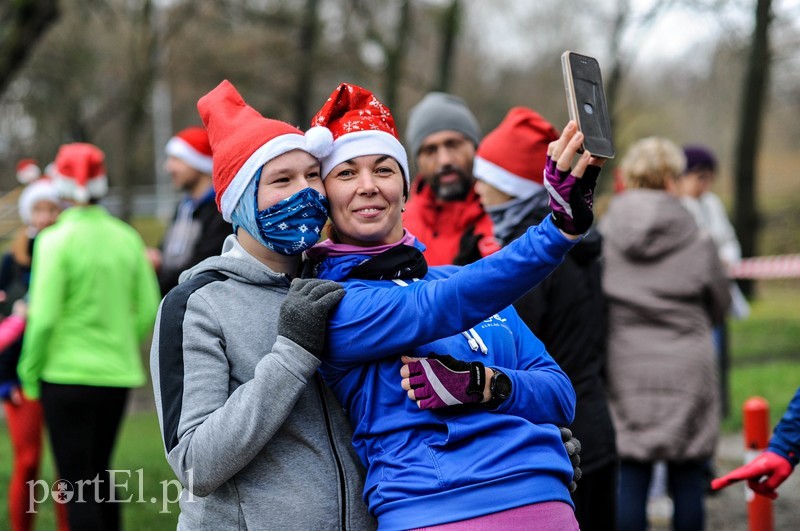 Biegacze okazali się bardzo hojni. A to wszystko dla Sandry zdjęcie nr 216122