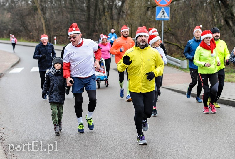Biegacze okazali się bardzo hojni. A to wszystko dla Sandry zdjęcie nr 216166