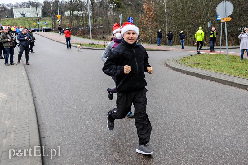 Biegacze okazali się bardzo hojni. A to wszystko dla Sandry zdjęcie nr 216148