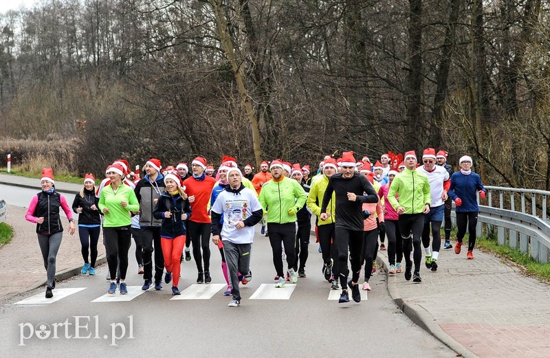Biegacze okazali się bardzo hojni. A to wszystko dla Sandry zdjęcie nr 216159