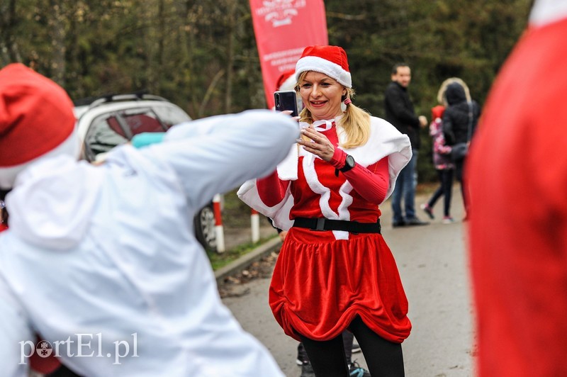 Biegacze okazali się bardzo hojni. A to wszystko dla Sandry zdjęcie nr 216179