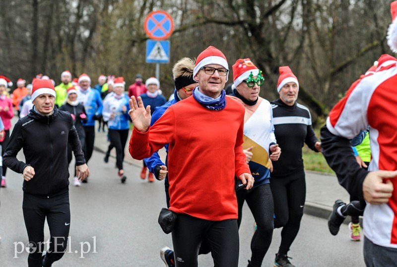 Biegacze okazali się bardzo hojni. A to wszystko dla Sandry zdjęcie nr 216162