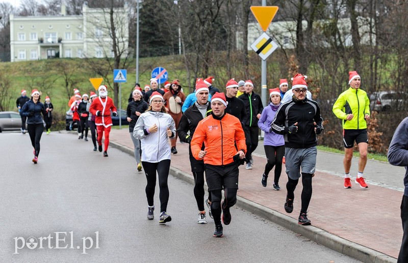 Biegacze okazali się bardzo hojni. A to wszystko dla Sandry zdjęcie nr 216172