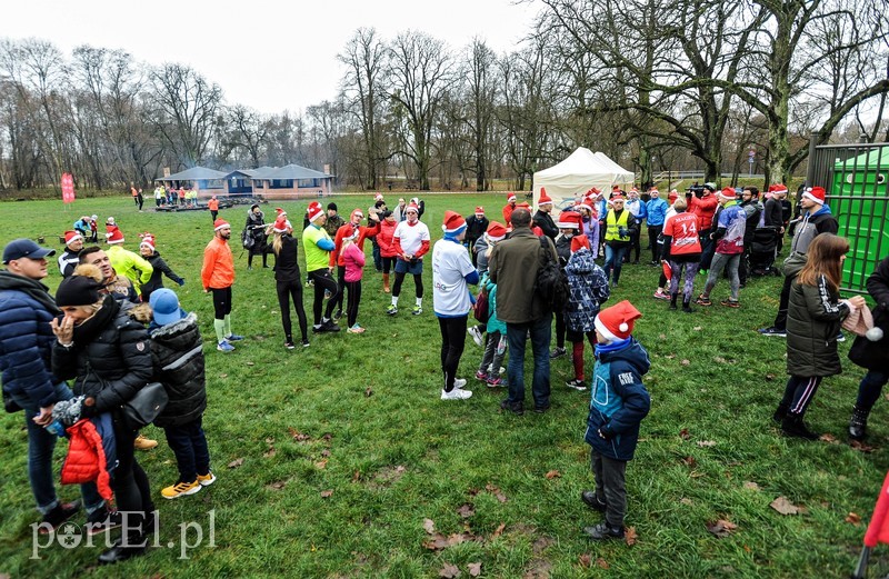 Biegacze okazali się bardzo hojni. A to wszystko dla Sandry zdjęcie nr 216133