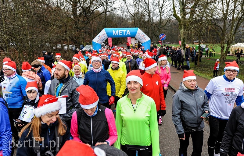 Biegacze okazali się bardzo hojni. A to wszystko dla Sandry zdjęcie nr 216142